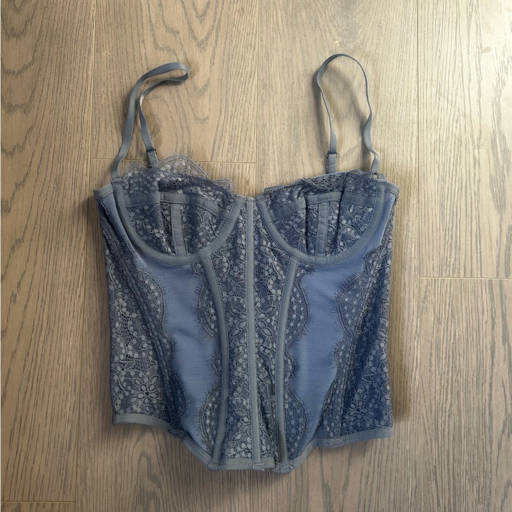 🦋Lace Trim Bralette